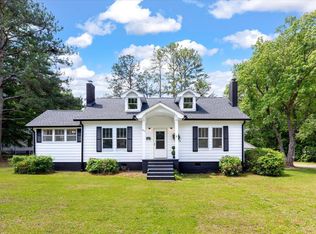 203 Clemson St, Laurens, SC 29360
