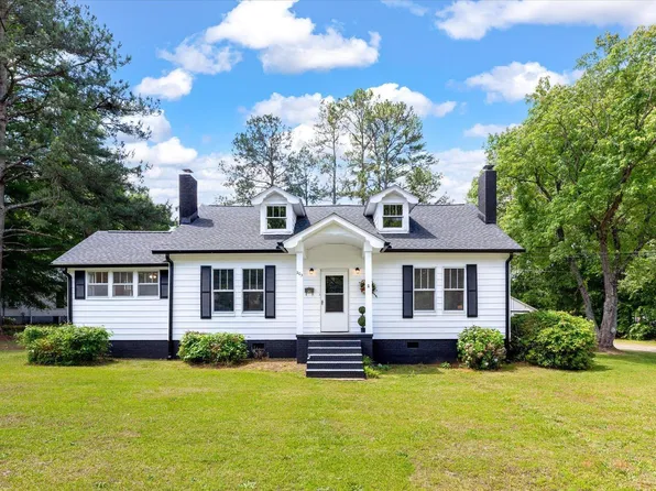 203 Clemson St, Laurens, SC 29360