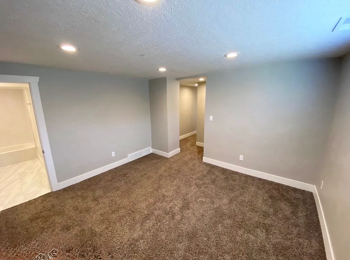 1 bed, 952 sqft, $1,275 — Photo 4