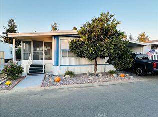 725 W Thornton Ave SPACE 32, Hemet, CA 92543