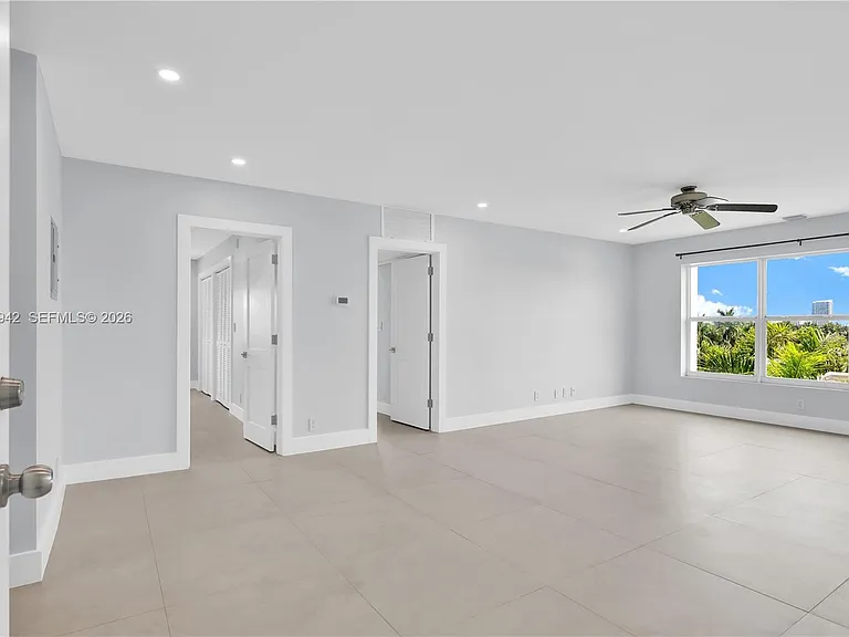 1770 E Las Olas Blvd #505 — Photo 2