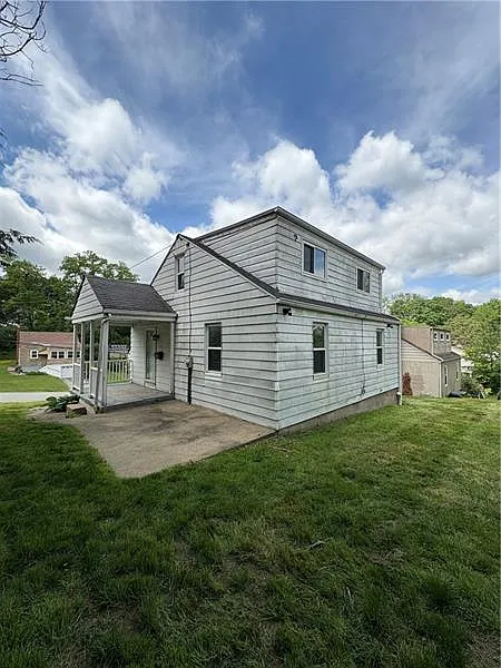 4 bed, 1292 sqft, $2,850 — Photo 4