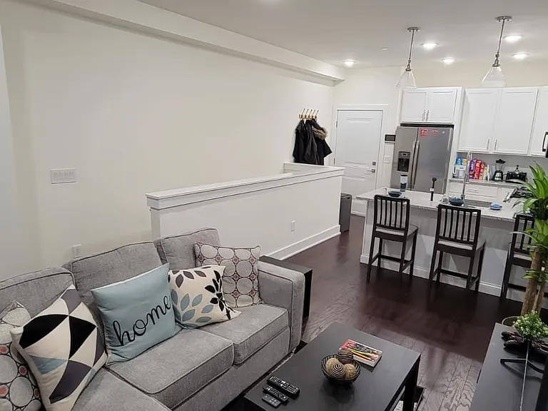 512 W Montgomery Ave #2 — Photo 1