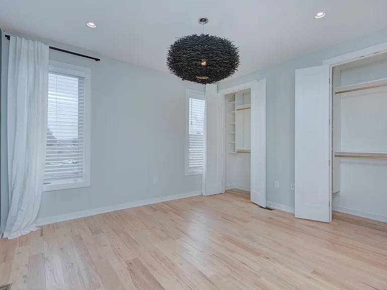2737 Shenandoah Ave — Photo 13