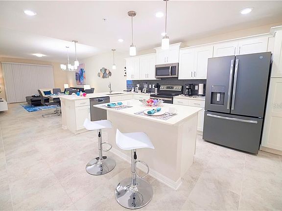 3rd image of 3111 Paradox Cir #105