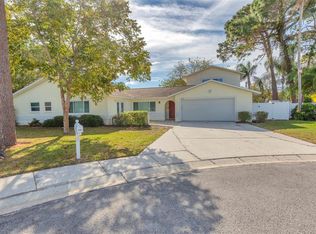 8192 Hopewell Ct, Seminole, FL 33777