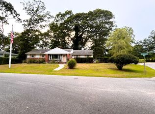 5 Leland Drive, Westhampton, NY 11977