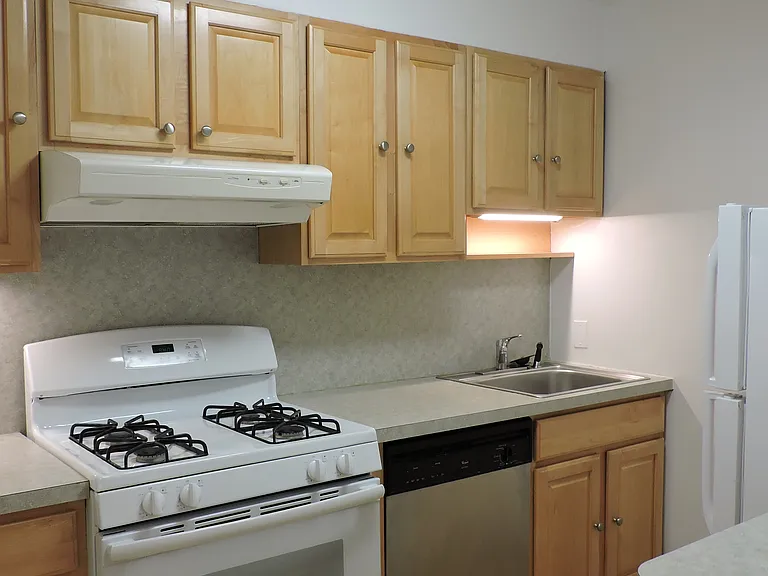 165 Congress St #3 — Photo 3