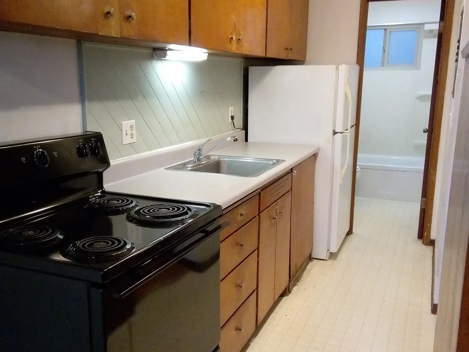 Kitchen cupboards will be freshly painted 11/26.