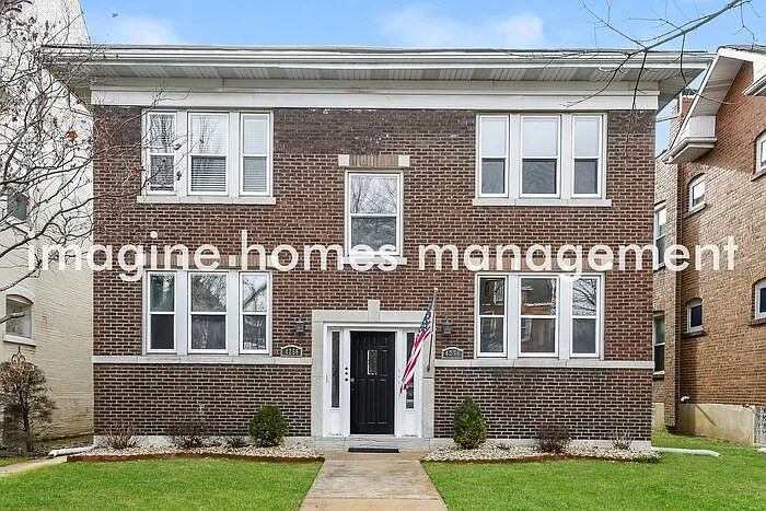 4258 McPherson Ave #2B