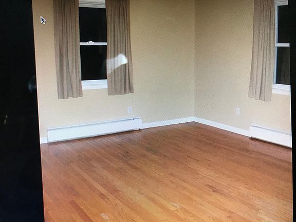 4th image of 856 Naugatuck Ave