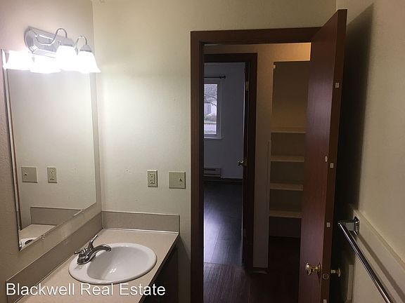 4th image of 6116 Glen Mary Ln SE APT A