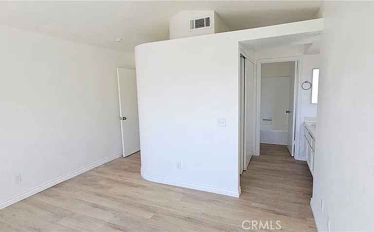 14301 Hillcrest Dr — Photo 4