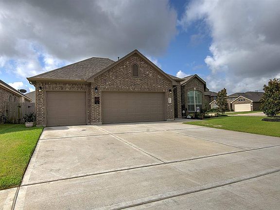3rd image of 32115 Dunham Creek Ln