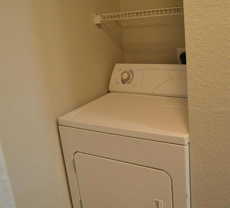 1st image of 2411 Belmont Ln
