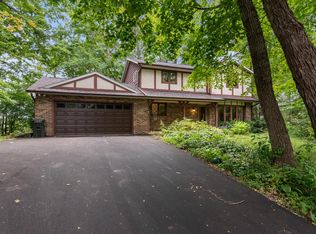 N8084 Peregrine Ln, Horicon, WI 53032