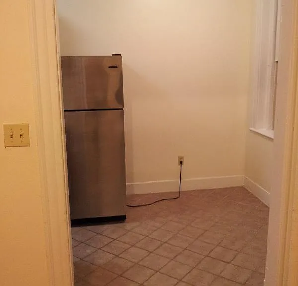 Eat-in Kitchen