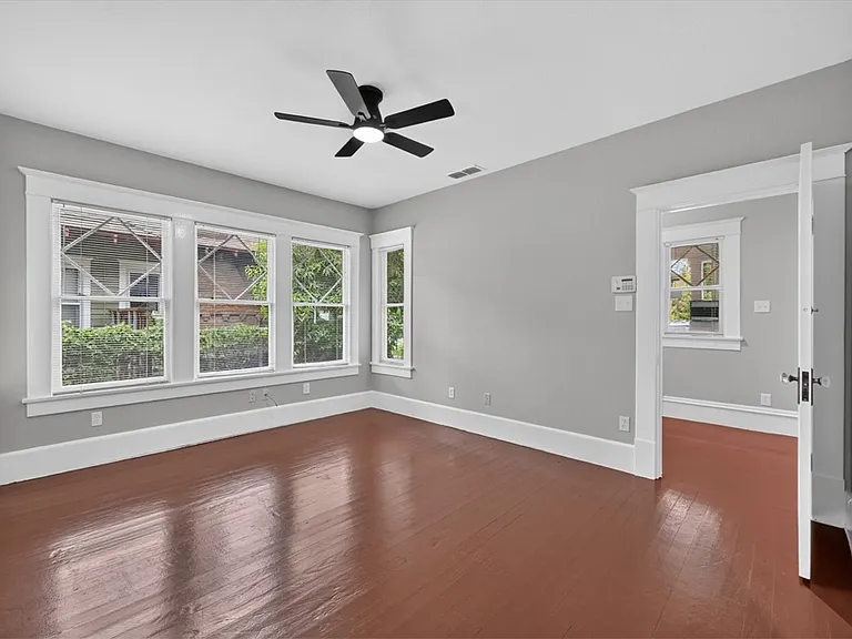 718 Haines Ave — Photo 12