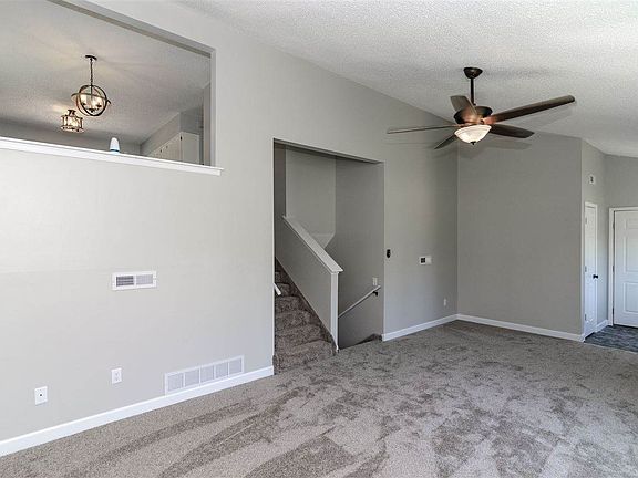 5th image of 1350 Parkside Dr