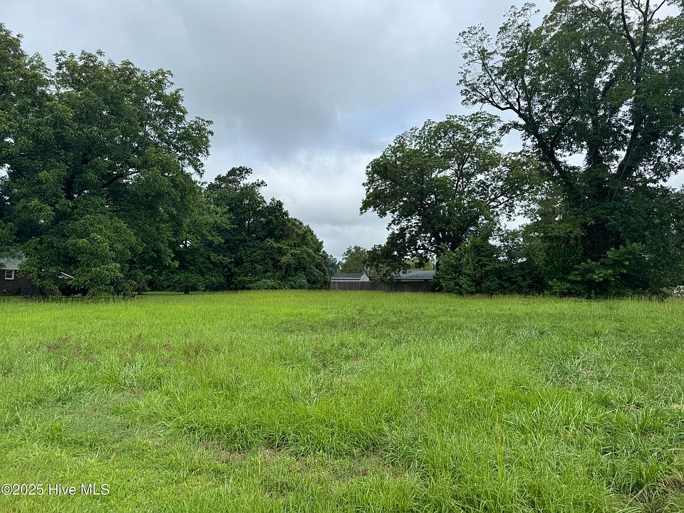 2nd image of 533 N Singletary Street