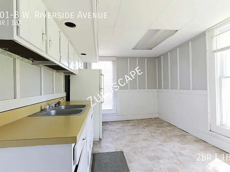 801B W Riverside Ave — Photo 3