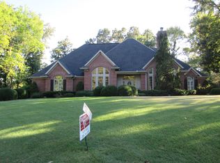 206 Riverwood Dr, Florence, AL 35634
