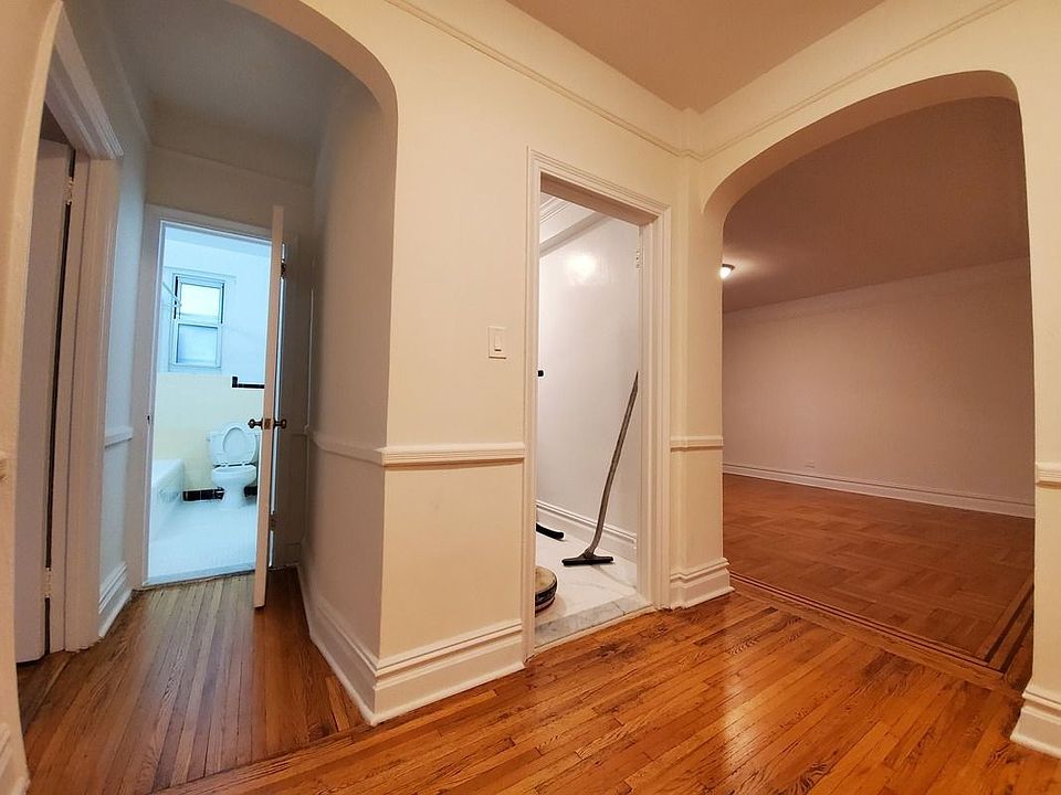 1st image of 40 Shore Blvd #10L