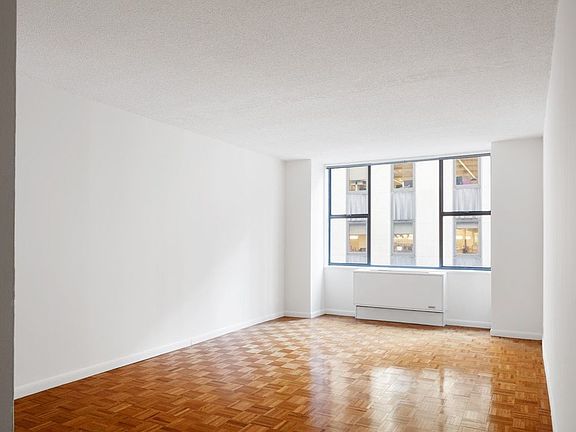 3rd image of 211 W 56th St APT 9G