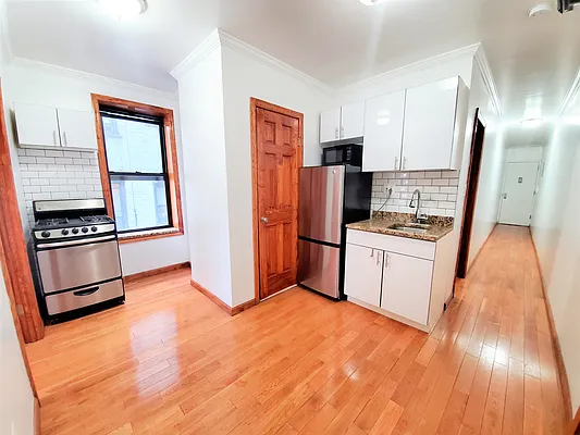 Rented by Douglas Elliman | media 7