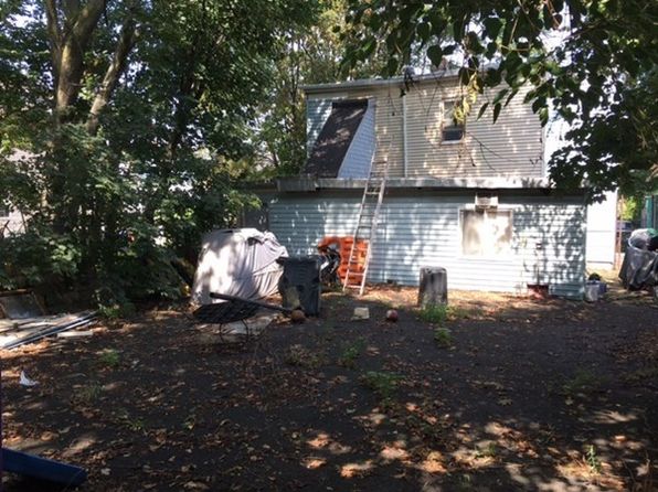 boston-massachusetts-2090659496 picture