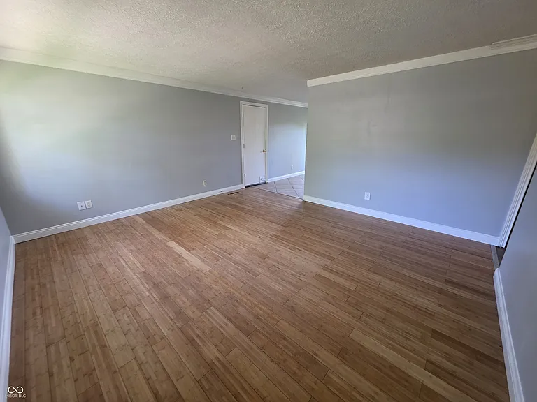 10359 Chris Dr — Photo 4