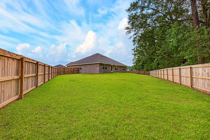15740 Rachael Dr — Photo 30