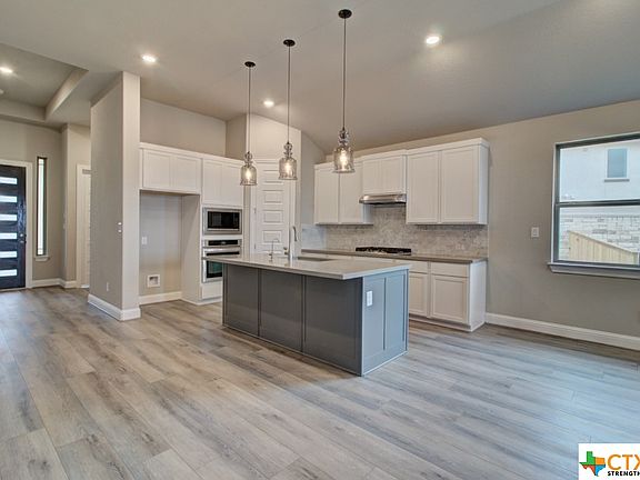 5th image of 750 Groudsel Ave