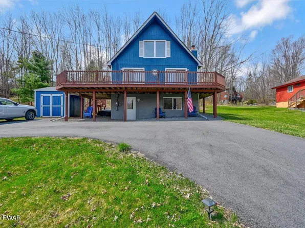 30 Tanglewood Ln, Lake Ariel, PA 18436