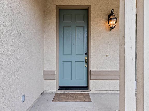 5th image of 3320 Bryant Dr