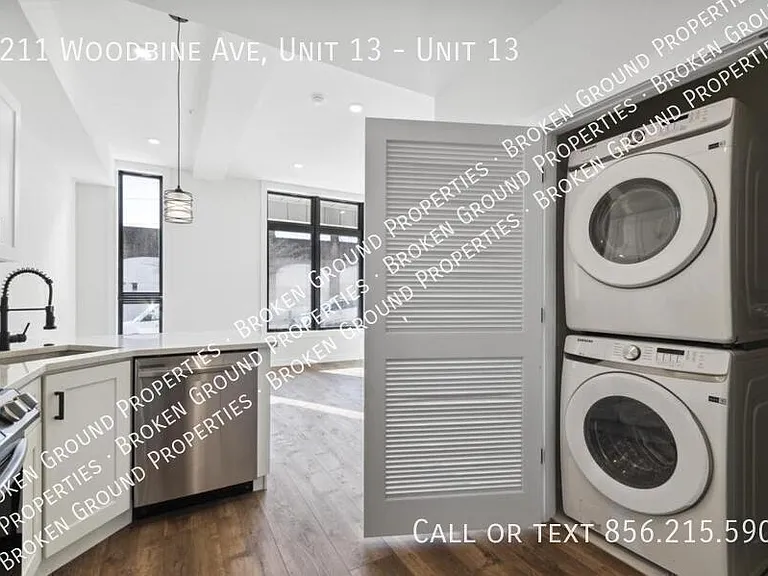 6211 Woodbine Ave #13 — Photo 4