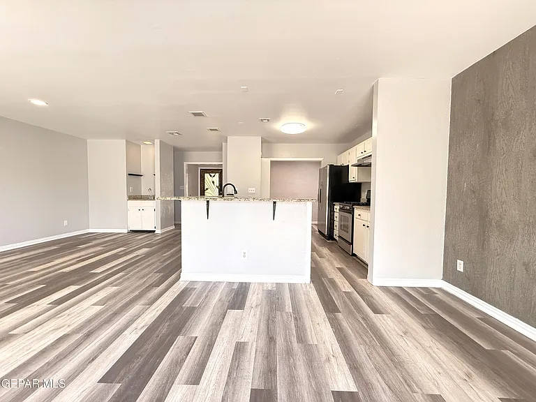 10405 Ashwood Dr #A — Photo 15