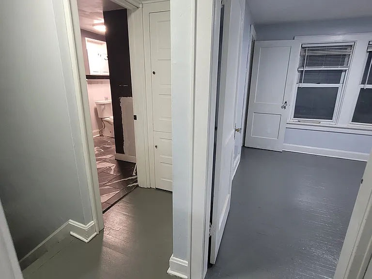 2208 Barrymore Ave — Photo 30