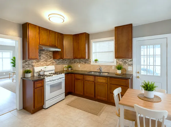 574 Duboce Ave, Richmond, CA 94801