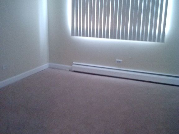 5th image of 680 Marilyn Ave APT 107