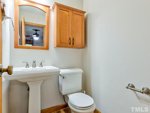 5th image of 7433 Edenwood Ln