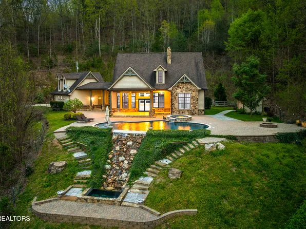 2233 Nations Rd, Newport, TN 37821