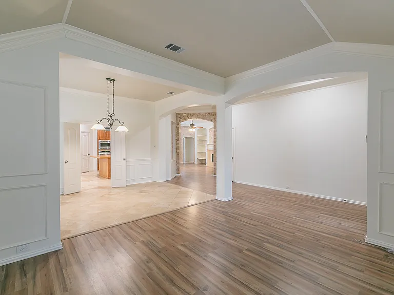 4633 Baldwin Ln — Photo 5