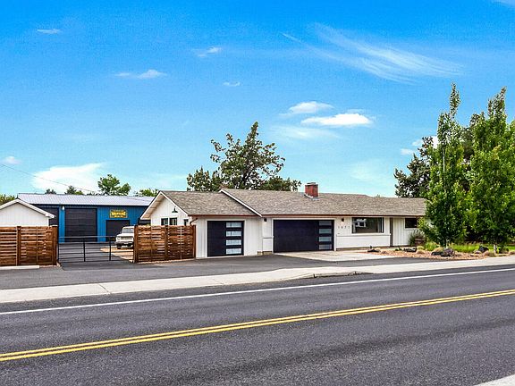4th image of 1971 SW 23rd St