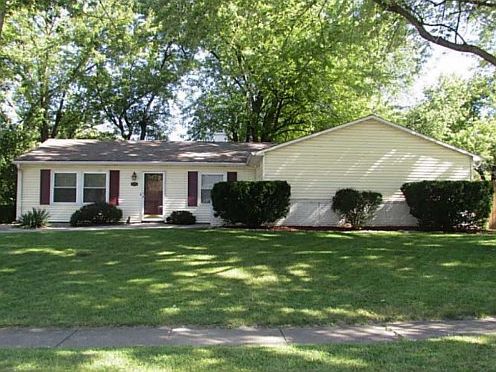 1st image of 3240 E Dudley Ave