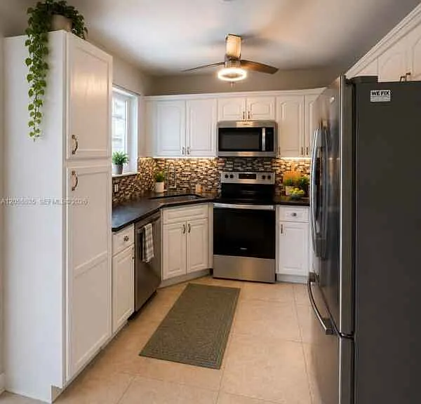 171 SW 23rd St — Photo 17