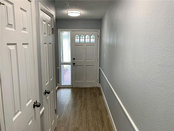 4th image of 5939 Westbury Dr