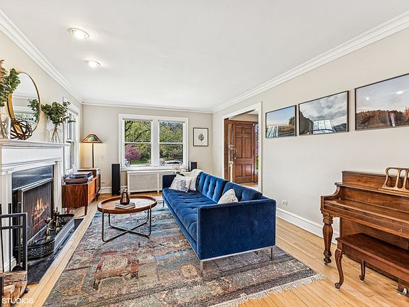 4th image of 928 Fair Oaks Ave