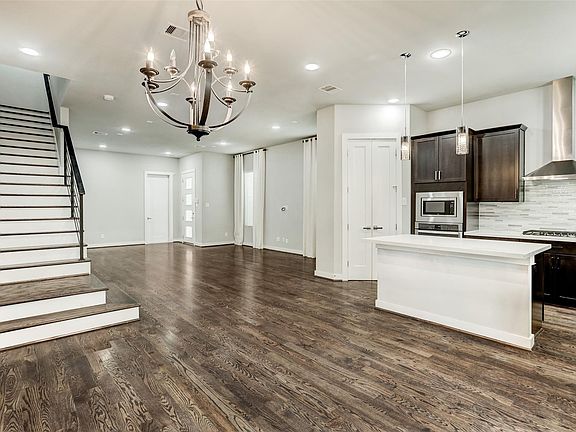 2nd image of 1309 Laird St #A