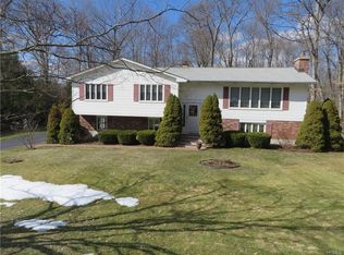 82 Edgewood Rd, Ossining, NY 10562